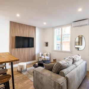 5 SUQ - Splendide appartement rénové proche Palais et plages