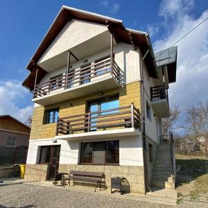 Casa Polen Comarnic