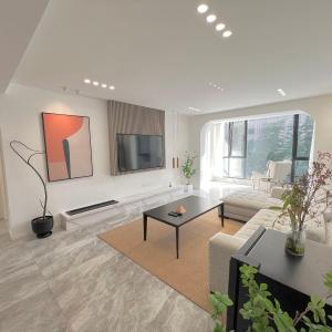 Eastern Hub - Jing'an Temple Branch Sunny Capital, Deluxe 3-Bedroom Apartment, Extra Large Space with Free Mahjong