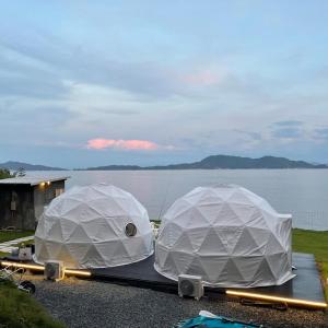 b local Sugawa House - Exclusive Beach Front Domes