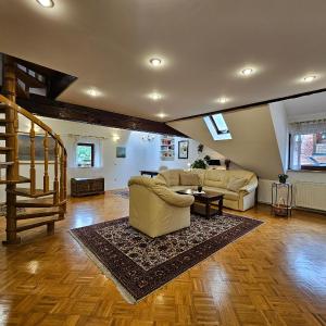 Apartment Nina with private terrace Tour As Ljubljana