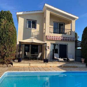 Villa Oasis Peyia near Coral Bay