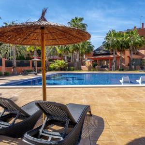 Modern 2 Bed Apartment with Com pool VM31