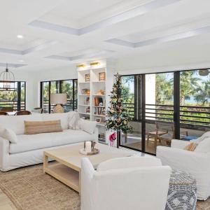 Executive Residence at Gulfside Place Completely Renovated in 2021 Walk Out Panoramic Gulf Views