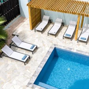 Liv Inn Bonaire with Pool and Nice Cooling Winds
