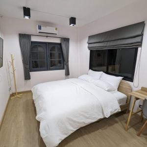Cloud9 Hometel - Entire House 3BR 170m to BTS Private Quiet & Comfy