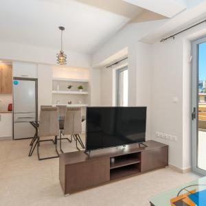 Luxury penthouse near Acropolis