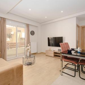 Chic Apartment near Acropolis