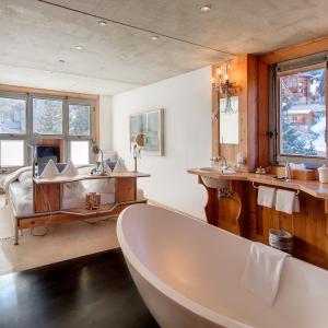Backstage Hotel Serviced Apartments