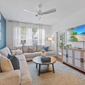 2301 Butterfly Palm Way 101
