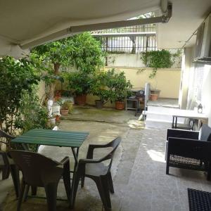 Athens Holargos apartment for up to 3 persons