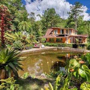 Cabana Boutique na Serra com piscina natural