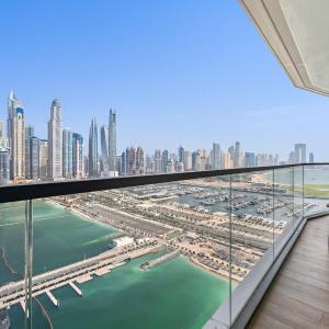 Family Vacation Homes Friendly 2BDR With Sea & City View