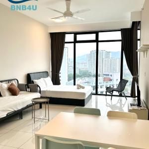 Beacon Executive Suites - By IZ