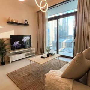 Elegant 1-BR , Close to Burj Khalifa, Burj Crown
