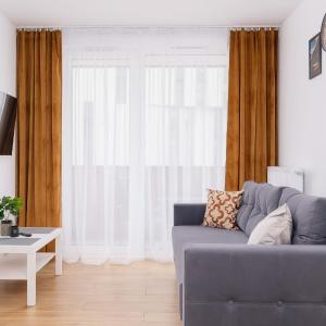 Modern Apartment with Parking near Tauron Arena by Rent like home