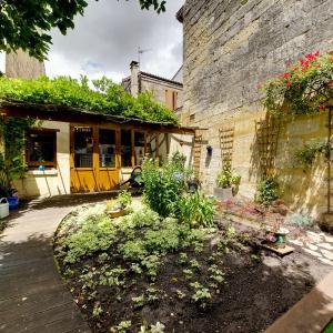 Superbe maison en pierre bordelaise