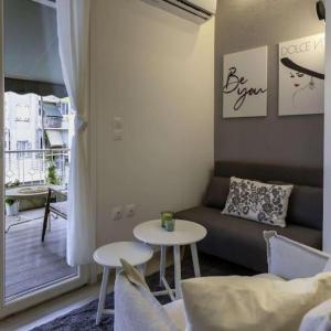 Phaedrus Living Modern City Flat Gkyzi