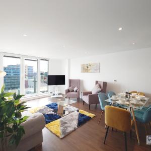 Deluxe Two Bed Apartment by London ExCeL & O2