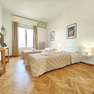 Parking,WiFi, Netflix - Sunny Sea View Haven