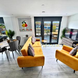 Carillon Apartment 60 York with Free Secure Parking