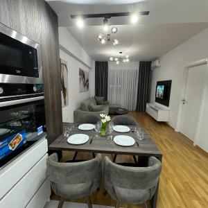 East Gate Luxury Apartment