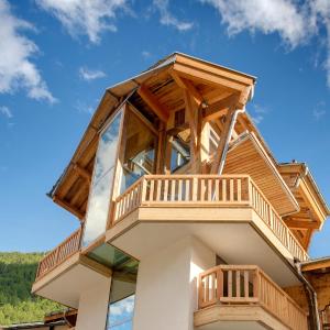 Self Check-In Chalet Rooms