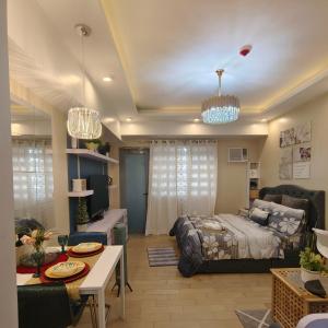 Manhattan Plaza tower 2 with Balcony, mini karaoke, Pool, Can Cook