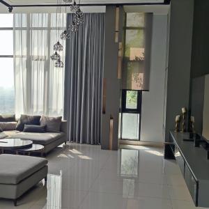 Penthouse In Dua Menjalara