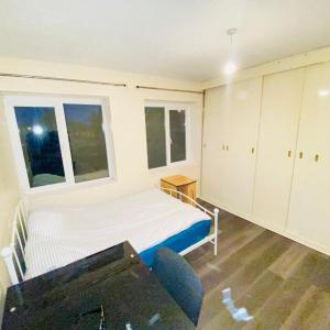 Rooms avialable In Sheldon Near Birmingham Airport