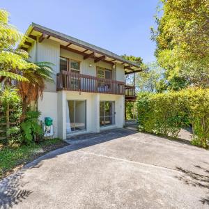 2 bedroom guest suite in North shore