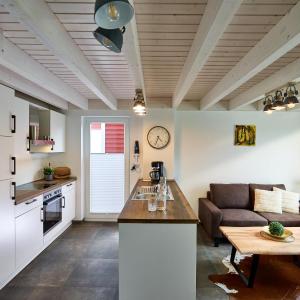 Pier 85 - tolles Ferienhaus für bis zu 4 Personen mit Kaminofen und Sauna - Haustiere herzlich willkommen