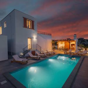 Villa Modea with Heated Pool