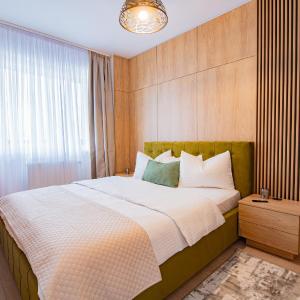 Denis Premium Suite - Private Parking - EV Station - Self Check-in