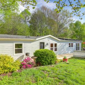 Deck and Views Secluded Retreat in Fairview!