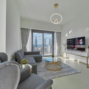 Majestic Act One 2BR 42nd floor- Downtown & sea view