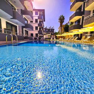 Side kiralık havuzlu 1+1 daire