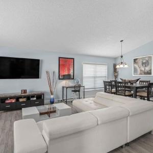 Private Pool Close to Disney Lg Hm Slps 8