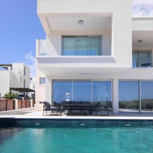 Phaedrus Living Luxury Seaview Coral Bay Villa