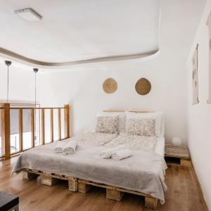 Stylish Natural Apartment with SAUNA - Heroes Square