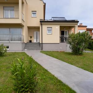 Dani's Place