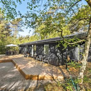 Holiday Home Strandbyskoven Nexø Xi