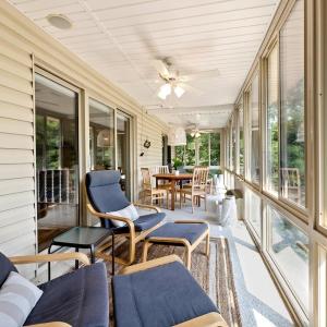 Waters Edge Direct Lake Access