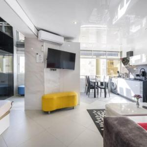True Colours Apartment , City Center Torremolinos BY NAMASTE ELITE