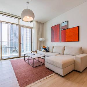 The Harbor Heights 1BR in Palace Residences Creek