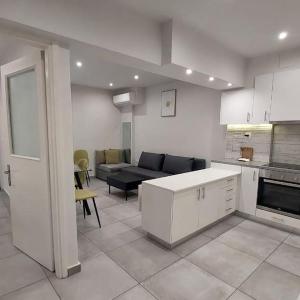 Wonderful flat in Kavouri