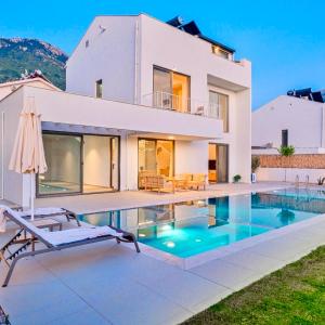 Villa İon İndoor heated pool, Sauna, Jacuzzi, Underfloor heating system