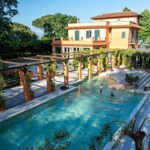 Hero's Garden Relais