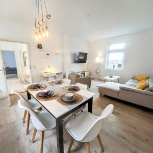 Flexibilität pur- perfektes Apartment für Familien und Geschäftsreisende 5 Schlafplätze, Amazon Prime & Parkplatz inklusive