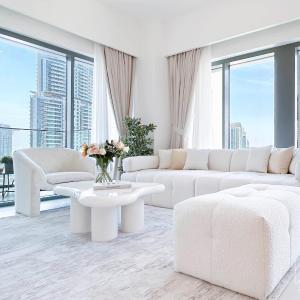Luxurious Living in 2B with Burj & Fountain Views